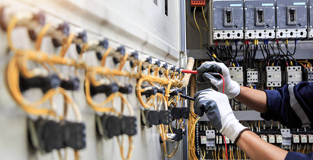 Professional Electrician technician working in Suffern, NY